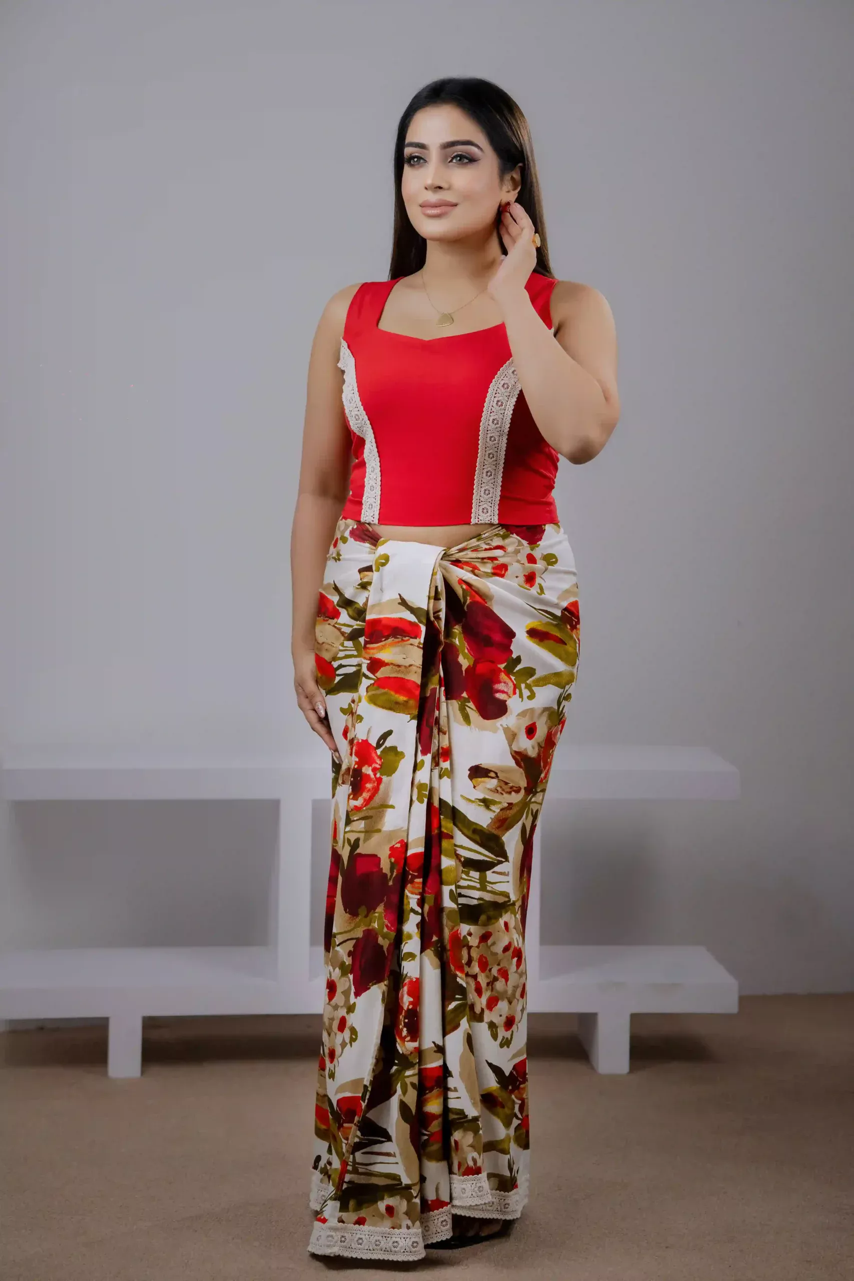 Red Sleeveless Crop Top - Image 2